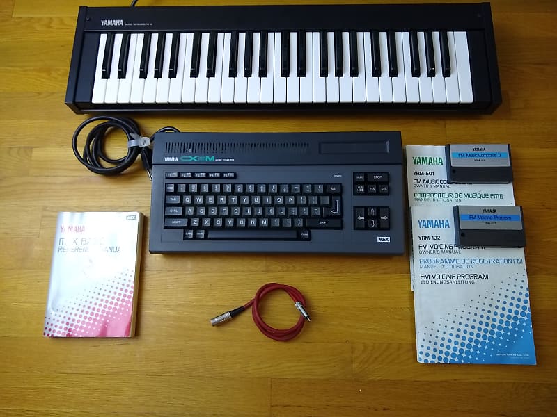 Yamaha  CX5M with Keyboard / Midi & Rare Cartridges / Manuals - Message Me for a Shipping Estimate image 1