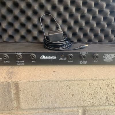 Alesis 3630 Dual-Channel Compressor / Limiter with Gate image 2
