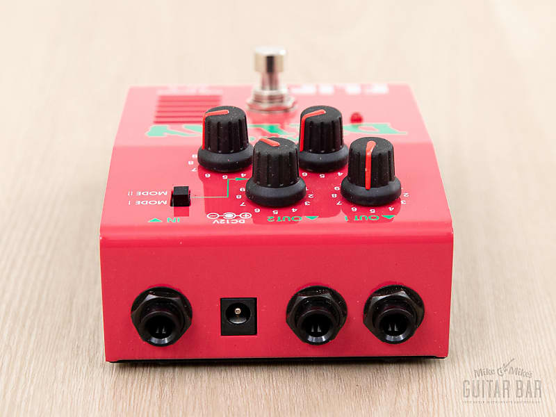 Guyatone Flip Series AD-X Tube-Powered Analog Delay, Mint w