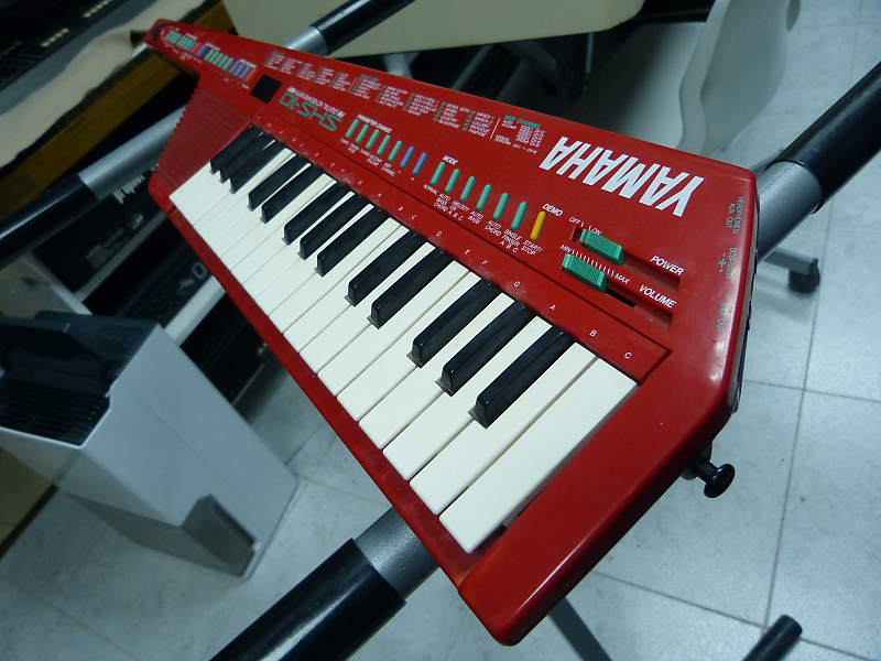 Yamaha SHS-10 red keytar