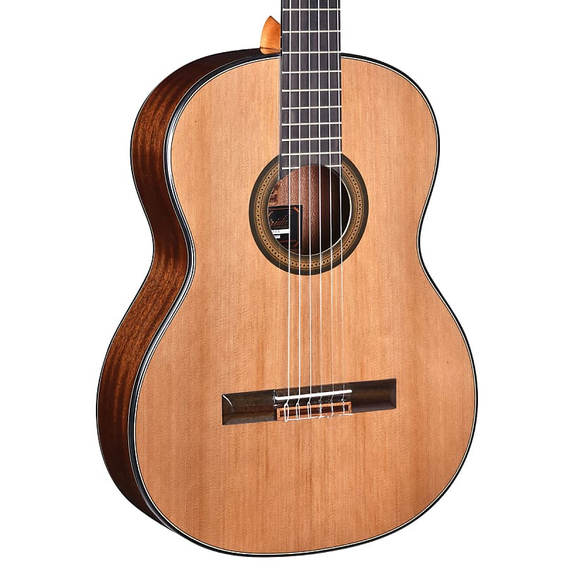 Merida classical outlet guitar