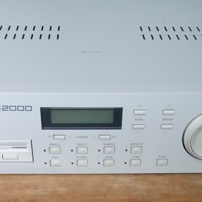 Akai S2000 Stereo Digital Sampler 32MB