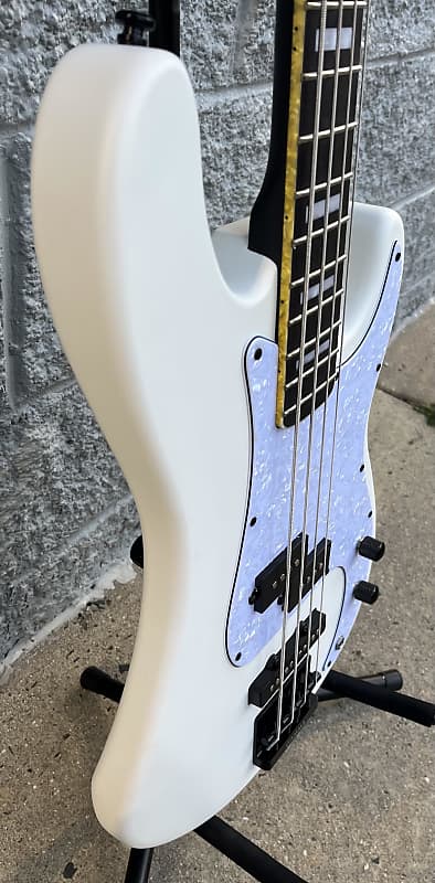 GAMMA Custom Bass Guitar JP24-02, 4-String Alpha Model, Polar White image 1