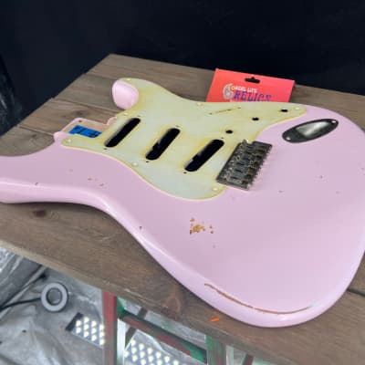 Real Life Relics Strat® Stratocaster® Body Aged Shell Pink #2 image 4