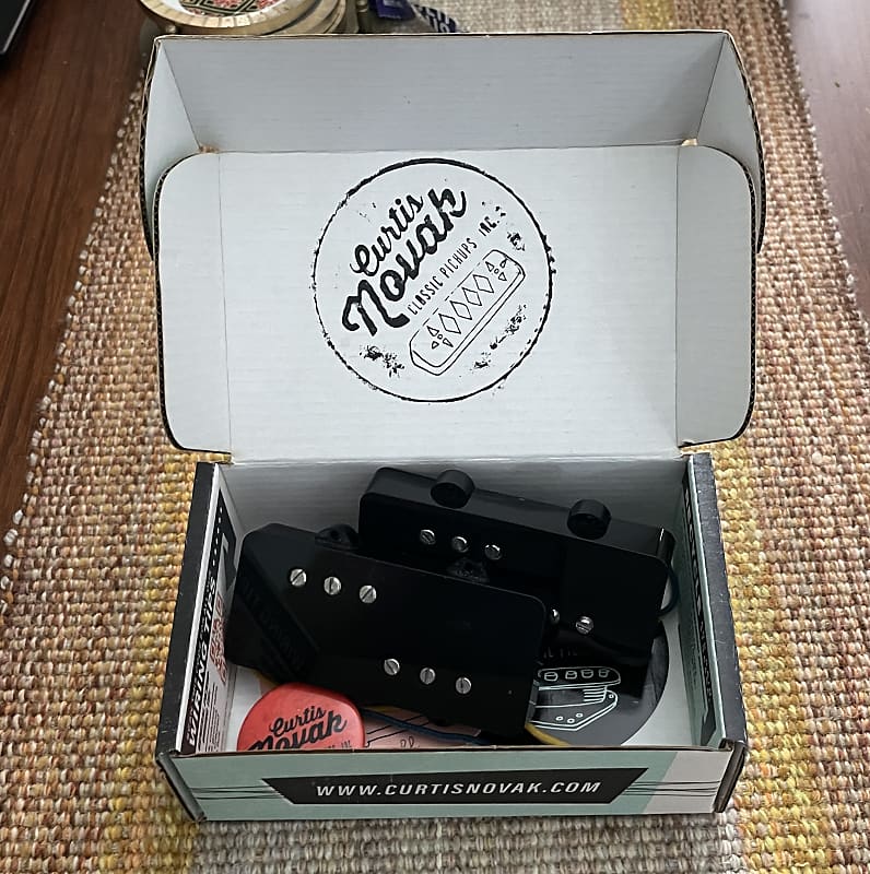Curtis Novak JM-WR Wide Range for Jazzmaster 2022 - Black Curtis Novak JM-WR Wide Range for Jazzmaster 2022 - Black