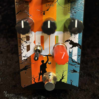 Univox/Square Wave ハンドメイドFuzz Univox Square Wave Owned by Deryck Whibley Of Sum 41 | Reverb