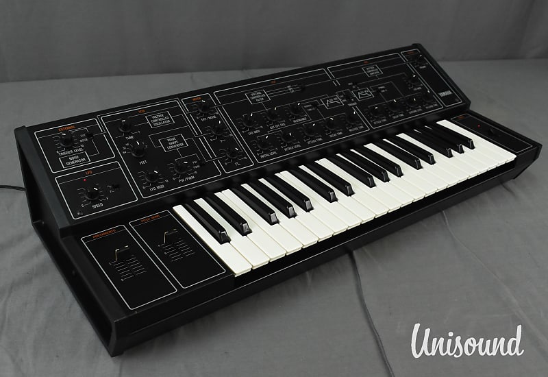 Yamaha CS-10 Vintage Analog Synthesizer in very good Condition image 1