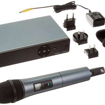 Sennheiser XSW 1-825-A Vocal Wireless Microphone, A Range 548-572 MHz image 1