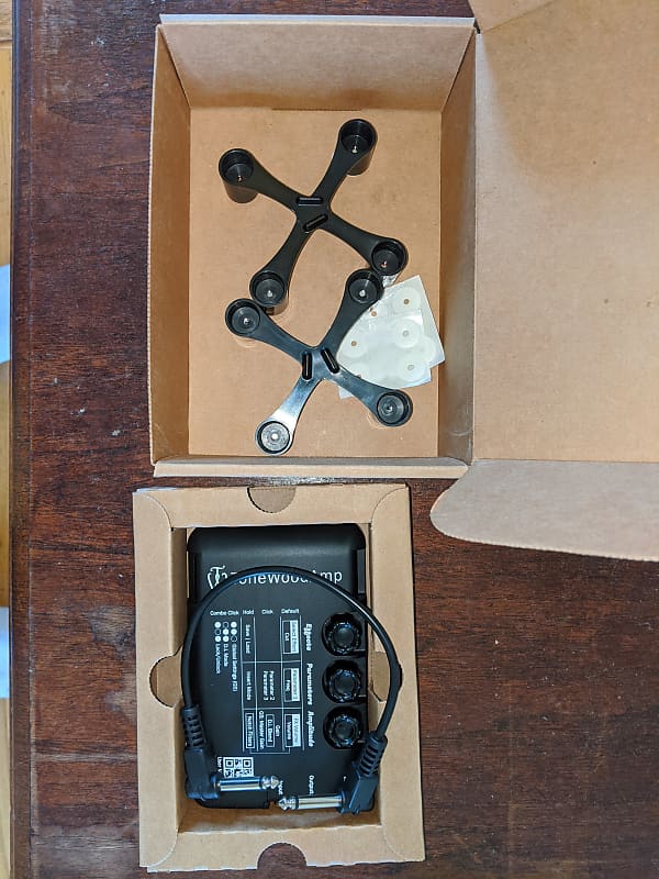 HONZ Tech ToneWood Amp for Acoustic Guitar w/ 2nd XBrace Reverb