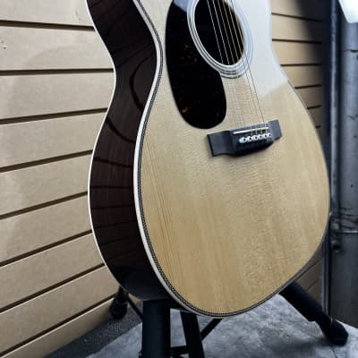 Martin 000-28 Modern Deluxe Left-Handed Acoustic Guitar - Natural w/OHSC & PLEK*D #783 image 2