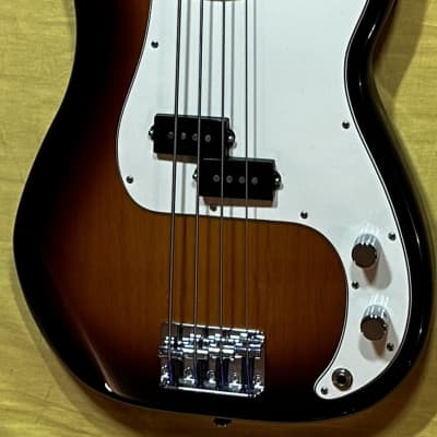 Fender Standard Precision Bass 2009 - 2017 | Reverb