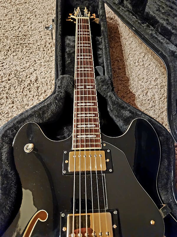 Peavey hollow deals body guitar