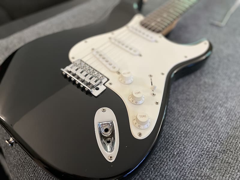 Squier Affinity Stratocaster | Black | Reverb