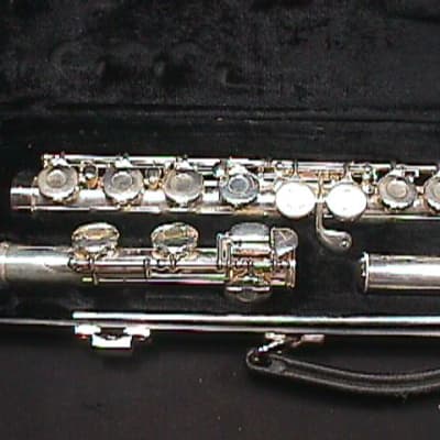 GLORIA Concertflute フルート GFL-400 GLORIA Concertflute フルート GFL-400 - メルカリ