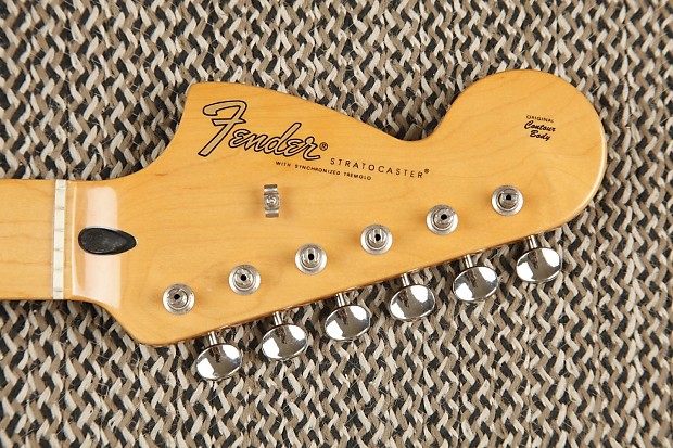 Reverse headstock outlet guitar neck
