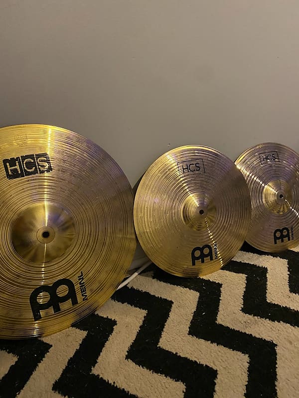 Various Hi Hats Reverb