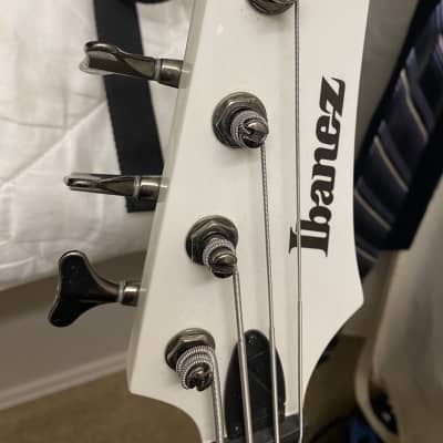 Ibanez MDB4 Destroyer image 7