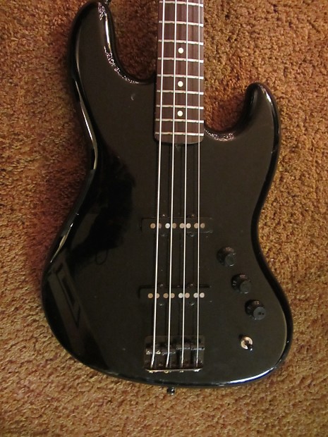 Fender JB-STDブラック Fender Japan JB-STD Black【名古屋栄店】（中古/送料無料