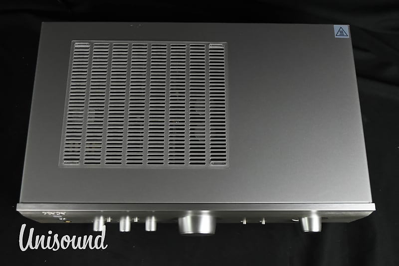 Denon PMA-390RE Integrated Amplifier in Very Good Condition | Reverb