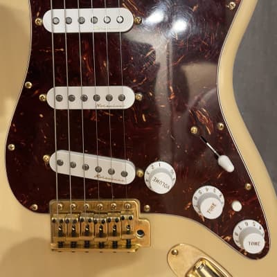 Fender Deluxe Players Stratocaster | Reverb