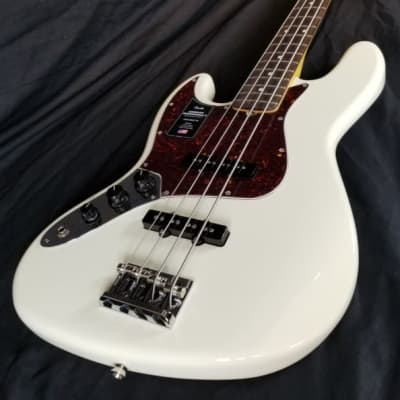 Fender American Professional II Jazz Bass Left-Hand, Rosewood FB, Olympic White, w/HSC image 7