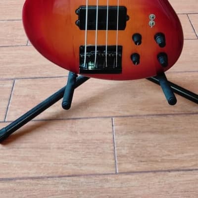 Basso fretless TOBIAS GROWLER 4 CORDE Made in USA for sale
