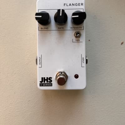 JHS 3 Series Flanger | Reverb