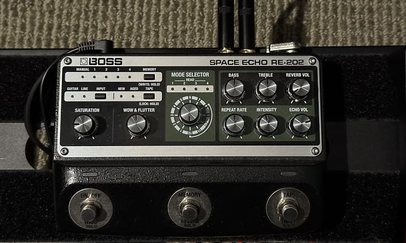 Boss RE-202 Space Echo