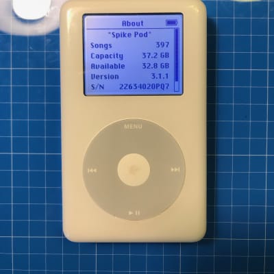 Apple iPod classic 4th Gen A1059 40GB 2004 - white NEW