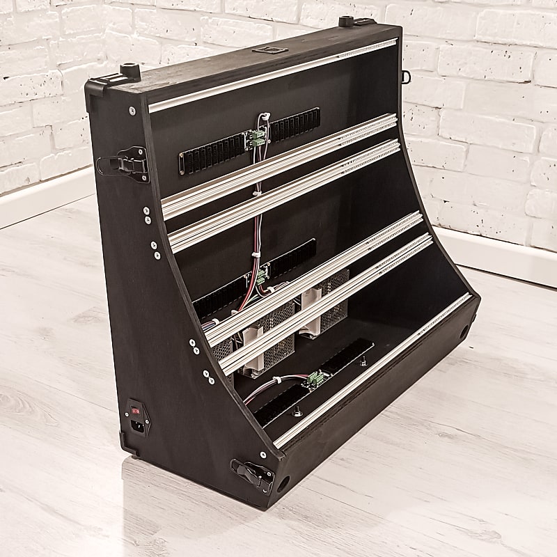 11U 126hp Eurorack Case Powered, Case From Lake, modular 11U 126hp Eurorack Case Powered, Case From Lake, modular