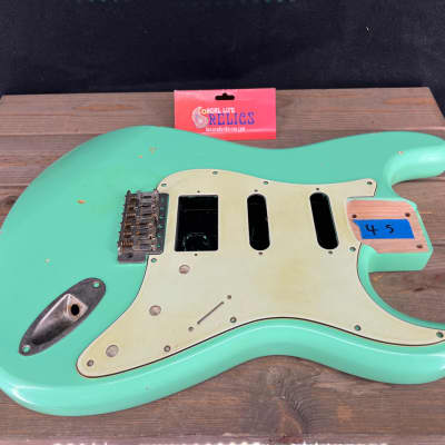 Immagine Real Life Relics Strat® Stratocaster® Body Aged Surf Green HSS #1 - 4