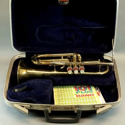 Conn Director Cornet with case and mouthpiece, USA, Good Condition image 2