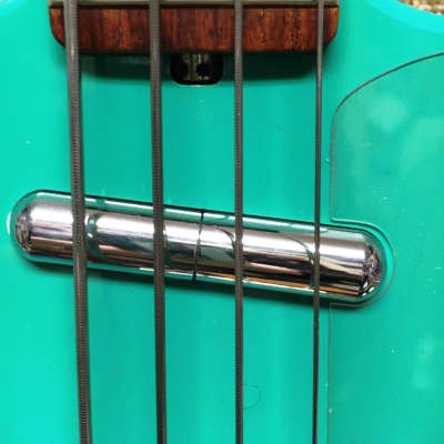 Jerry Jones Neptune Longhorn Bass, Seafoam Green Lipstick Pickups Maple, Vinyl Sides, Featherweight image 6