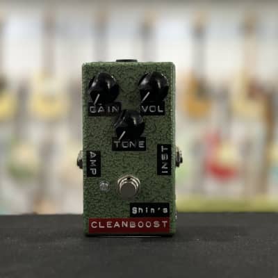 Shnobel Tone Introduces Clean Boost Pedal