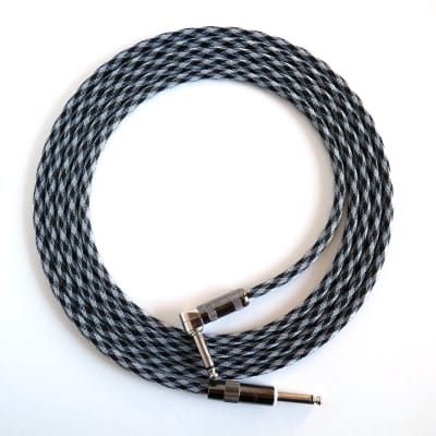 10 ft. New JS Mogami 2524 Inst. Cable w/ G&H 0-90 Plugs, Checker TFlex image 1