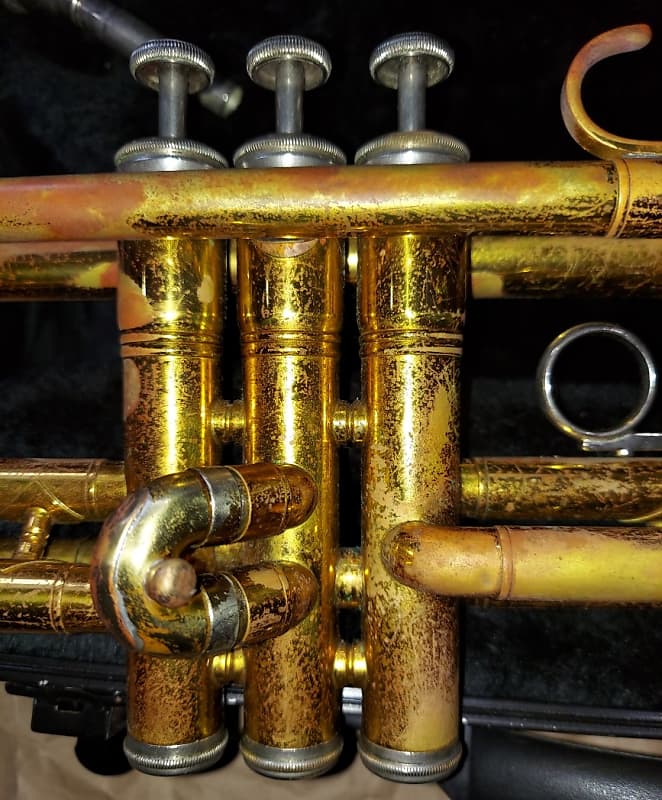 King Cleveland 600 Bb Trumpet, USA, Brass with Case, Good King Cleveland 600 Bb Trumpet, USA, Brass with Case, Good