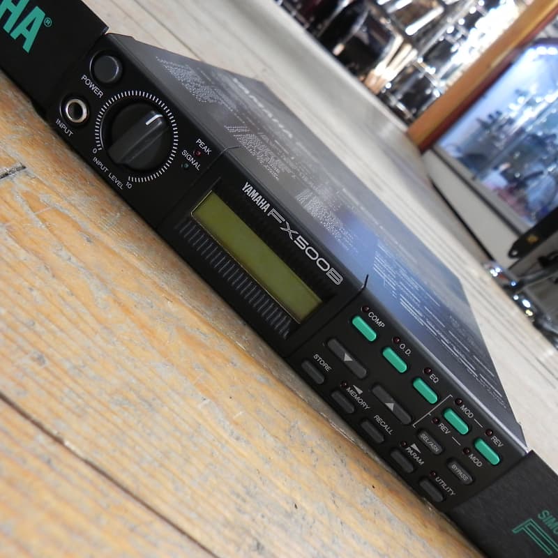 YAMAHA FX500BマルチエフェクターとMFC06ペダル YAMAHA FX500BマルチエフェクターとMFC06ペダル Yamaha FX500