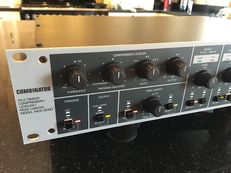 BEHRINGER COMBINATOR MDX8000 コンプレッサー Behringer MDX-8000 Combinator