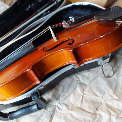 Volta size 4/4 violin, with case and bow image 7
