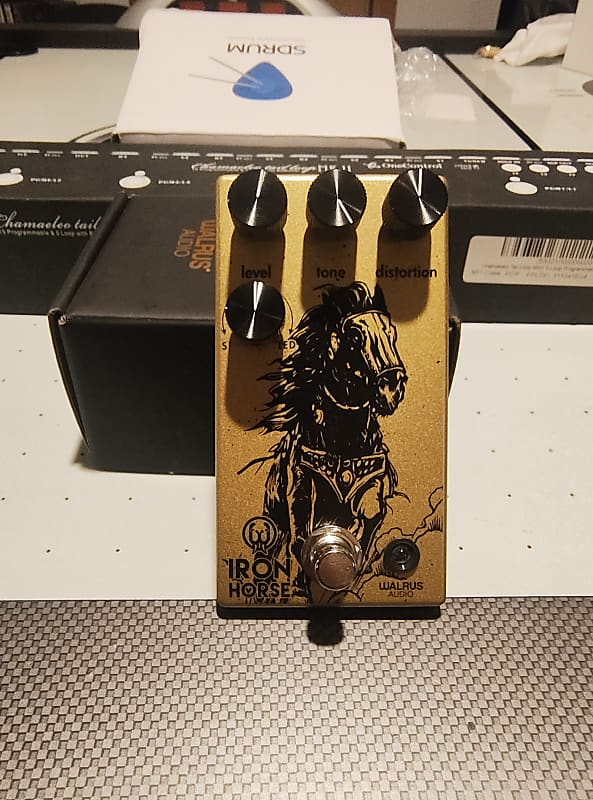 Walrus Audio Iron Horse V3