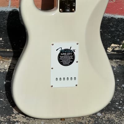 Fender Stratocaster 50th Anniversary 2007 - a very rare See-Thru Blonde '57 Mary Kay Ltd. Edition. image 4