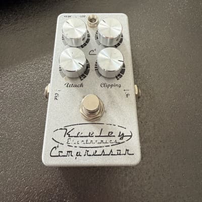 ギター keeley c4 compressor Keeley 4 Knob Compressor - Keeley Electronics Guitar Effects Pedals