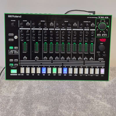Roland TR-8 Drum Machine - Excellent w/ Original Box