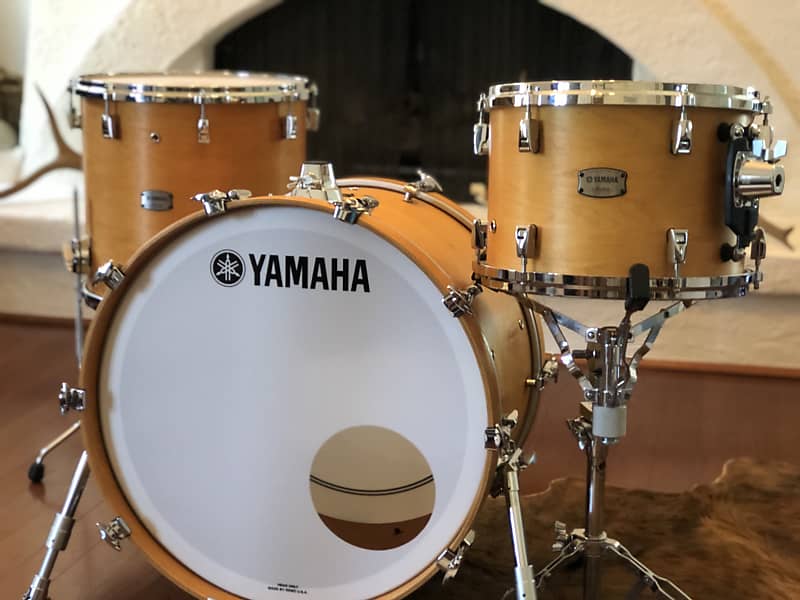 Yamaha Absolute Hybrid Maple Drum Set + CASES 2018 Vintage Natural | Reverb