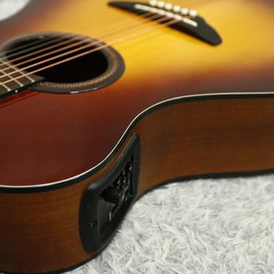 2003 made Yamaha APX-3A TBS Thinline Acoustic Electric Guitar