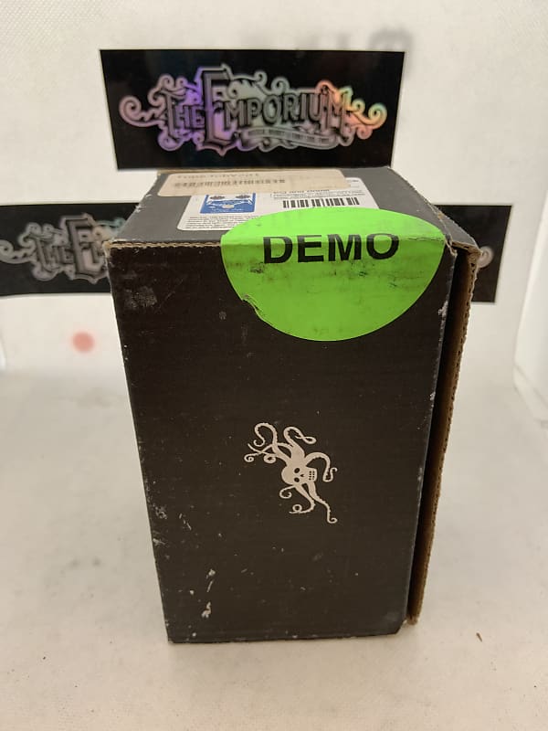 Earthquaker devices Demo tone EQ & boost box *empty* | Reverb