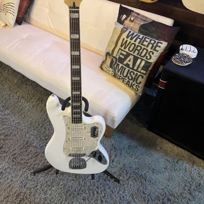 Fender Bass VI Made In Japan 2012 Olympic White | Reverb