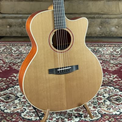 Lakewood M-32 CP Acoustic Guitar w/ Pickup and Rigid Case | Reverb Slovakia