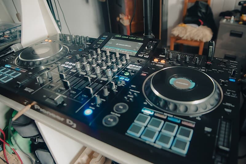 Pioneer DJ XDJ-XZ All-In-One DJ System — DJ TechTools