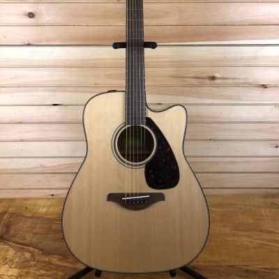 Yamaha FGX800C Acoustic/Electric Guitar - Natural Finish image 2